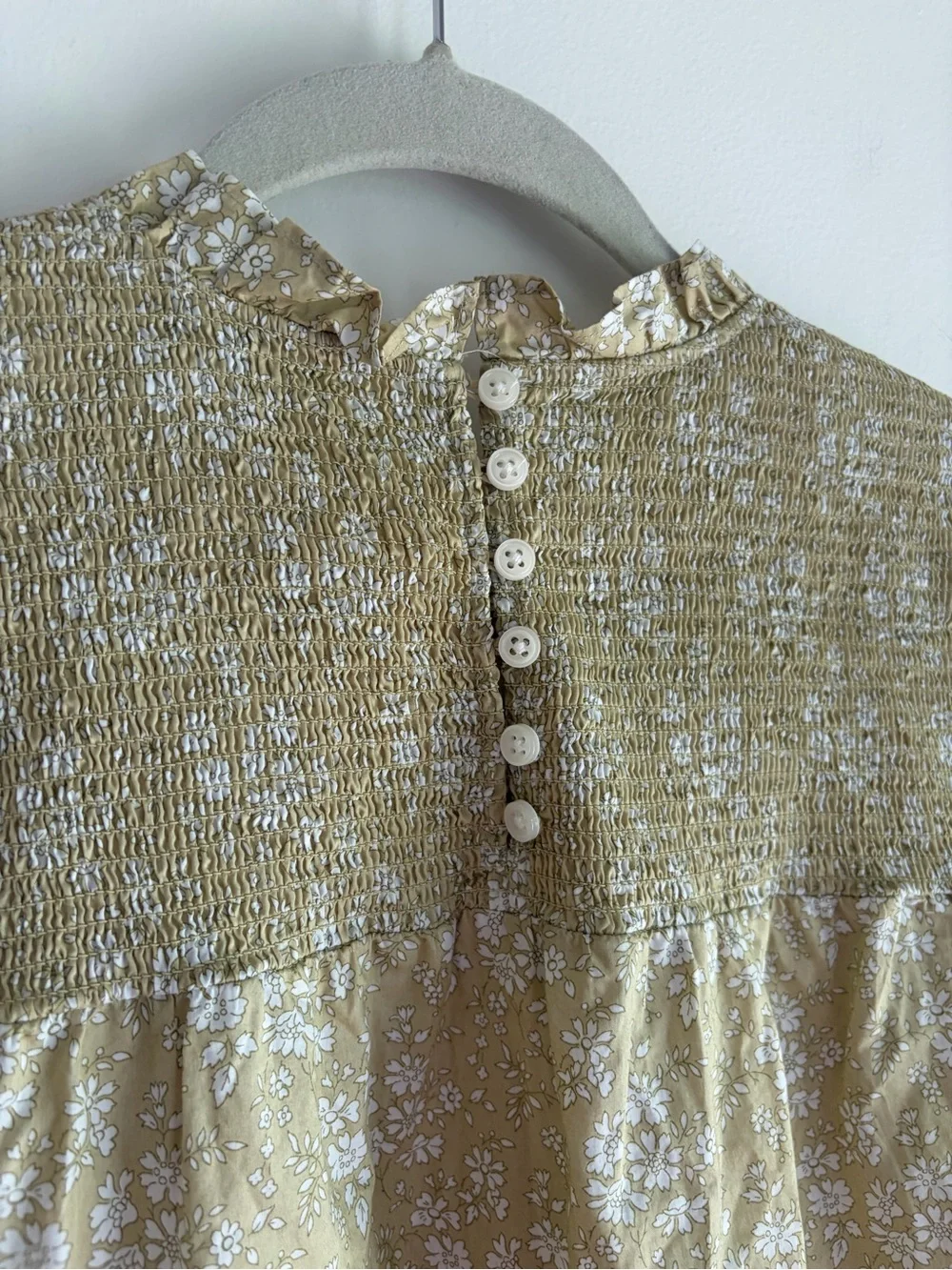 J. Crew Liberty 100% Cotton Beige Floral Smocked Elastic Ruffle Blouse Size M